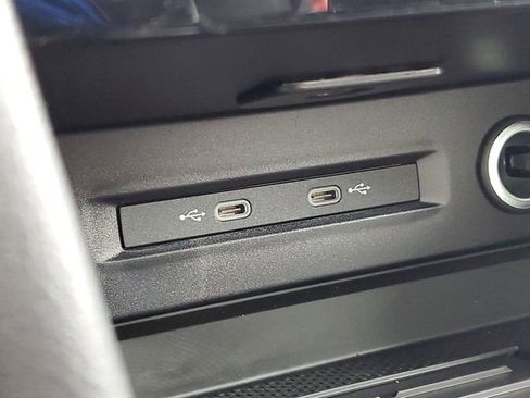 New 2026 Volkswagen Taos SEL image 28