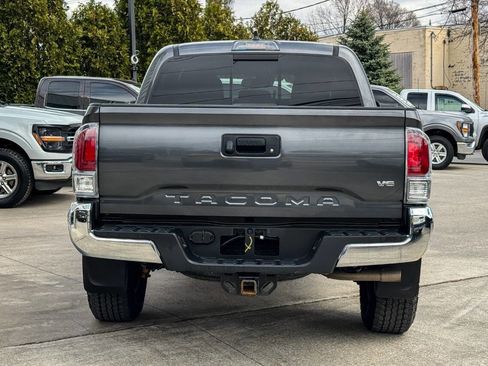 Used 2023 Toyota Tacoma TRD Off-Road image 4
