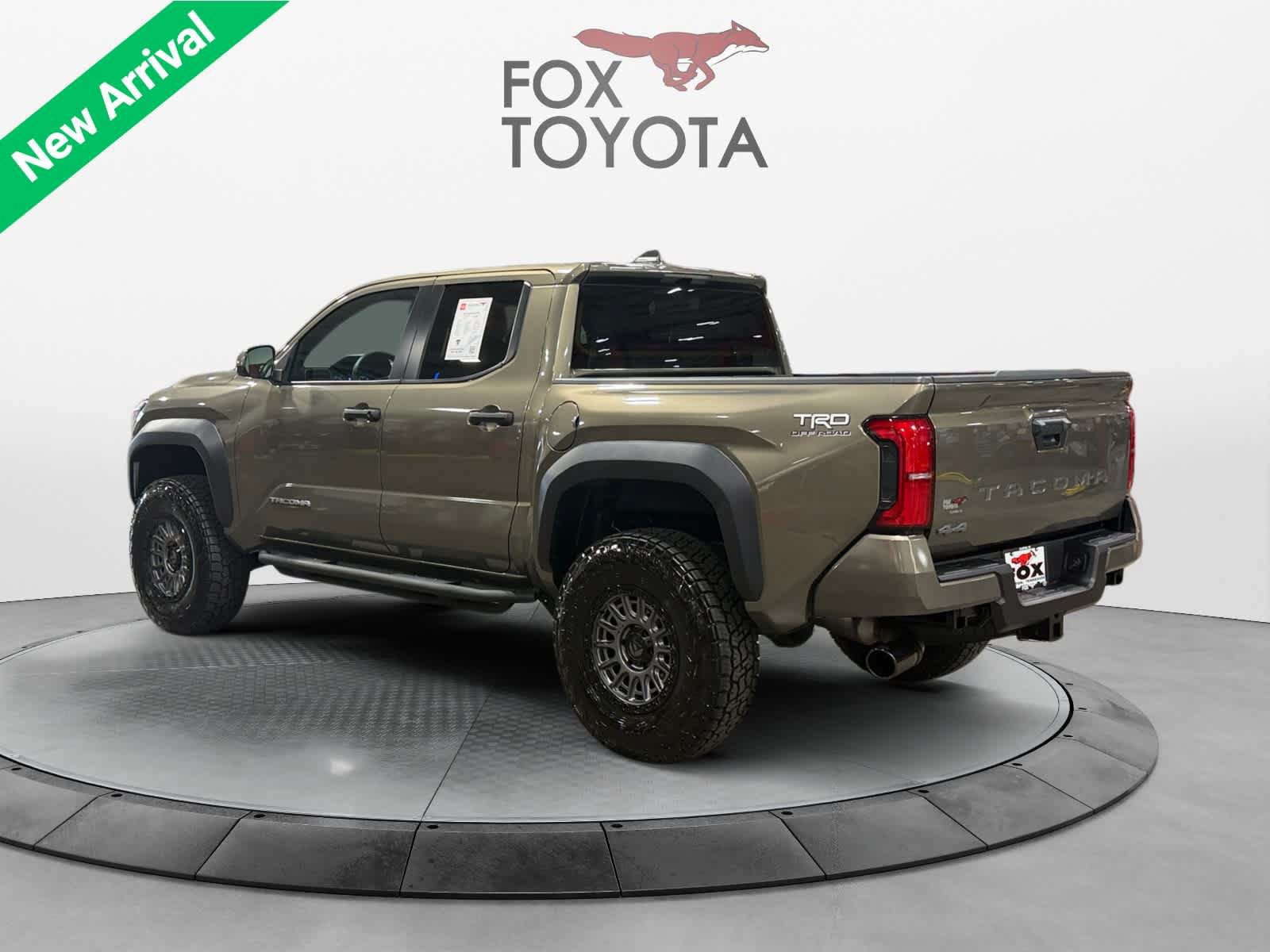 Used 2024 Toyota Tacoma TRD Off-Road AWD/4WD image 4