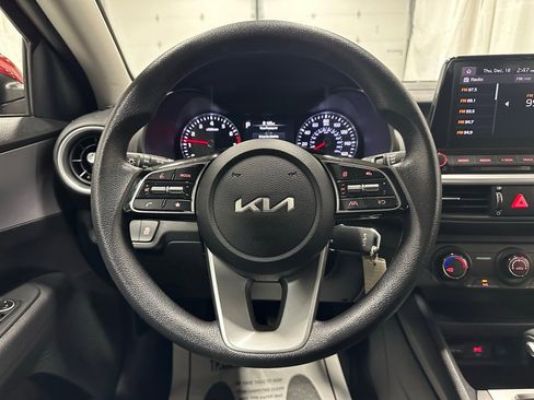 Used 2024 Kia Forte LXS image 18