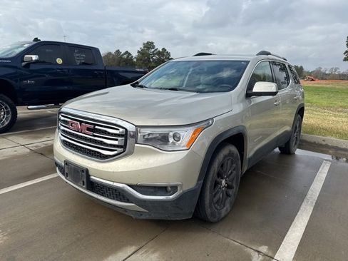Used 2017 GMC Acadia SLT image 1