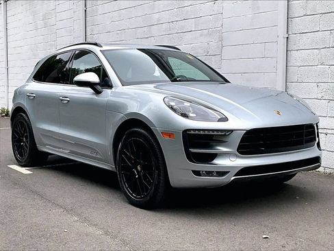 Used 2017 Porsche Macan GTS AWD/4WD image 7