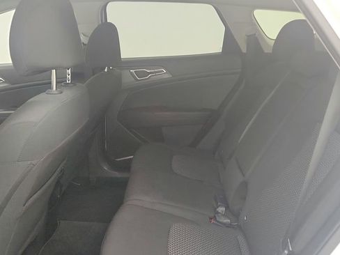 Used 2025 Kia Sportage LX image 20