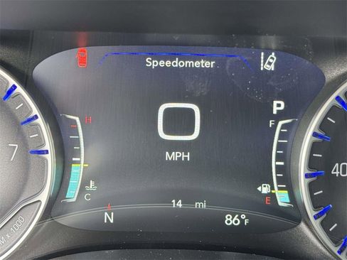 New 2026 Chrysler Pacifica Select image 24