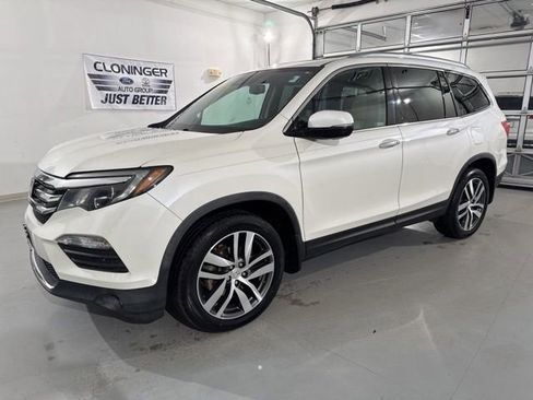 Used 2018 Honda Pilot Touring image 5