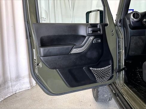 Used 2016 Jeep Wrangler Unlimited Sport image 21