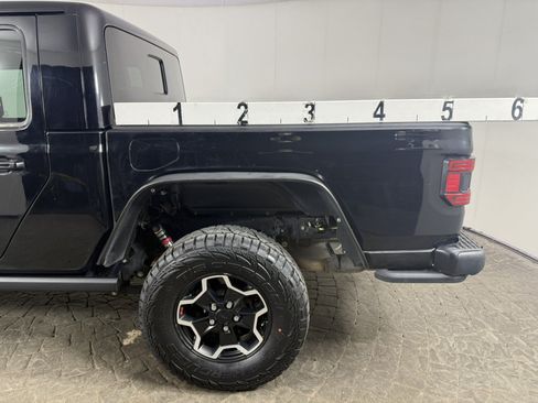 Used 2022 Jeep Gladiator Rubicon AWD/4WD image 5