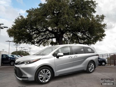 Used 2024 Toyota Sienna Platinum