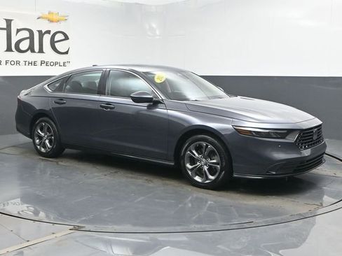Used 2023 Honda Accord EX-L image 6