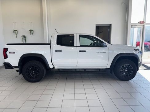 Certified 2024 Chevrolet Colorado Trail Boss w/ Advanced Trailering Package image 32