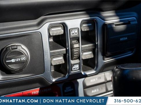 Used 2020 Jeep Gladiator Rubicon image 11