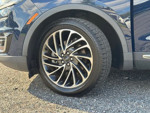 Used 2019 Lincoln Nautilus Reserve w/ Driver Assistance Package image 34