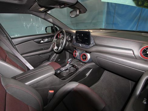 Used 2023 Chevrolet Blazer RS w/ Enhanced Convenience Package FWD image 27
