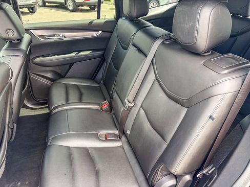 Used 2023 Cadillac XT6 Luxury FWD image 37
