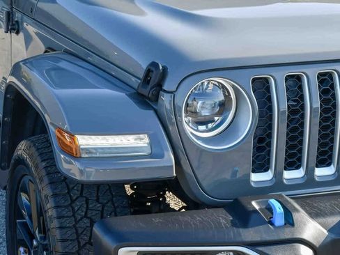 Used 2023 Jeep Wrangler Sahara image 4