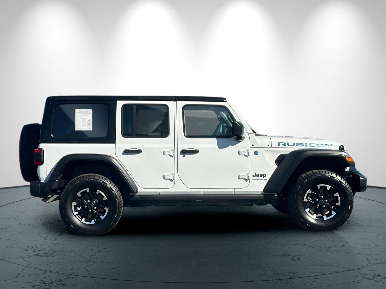 Used 2024 Jeep Wrangler Unlimited Rubicon 4xe AWD/4WD image 3