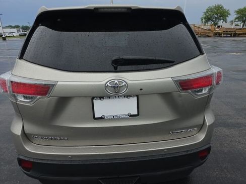 Used 2015 Toyota Highlander Limited AWD/4WD image 4