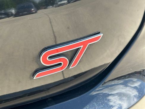 Used 2020 Ford Edge ST w/ Equipment Group 401A AWD/4WD image 13