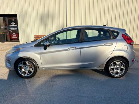 Used 2012 Ford Fiesta SES image 2