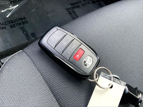 Used 2025 Toyota Corolla LE w/ Convenience Package AWD/4WD image 15