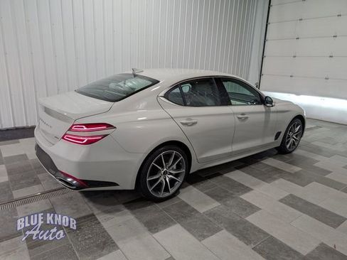 Used 2025 Genesis G70 2.5T image 4
