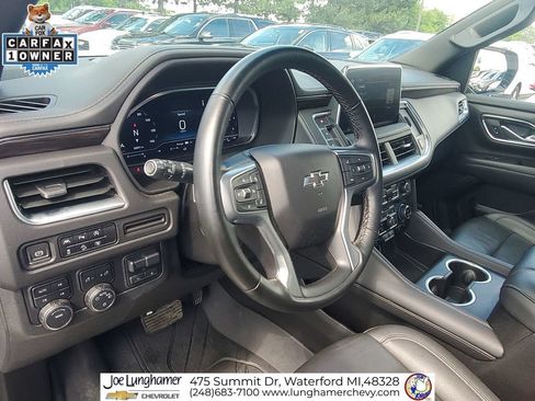 Certified 2024 Chevrolet Suburban Z71 w/ Luxury Package AWD/4WD image 12