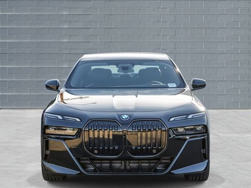 New 2026 BMW i7 xDrive60 image 2