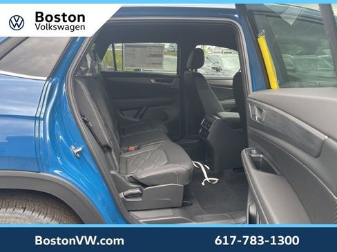 New 2025 Volkswagen Atlas Cross Sport SE image 12