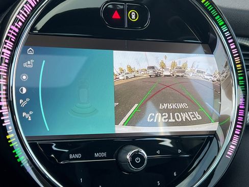 Used 2024 MINI Cooper SE w/ Signature Upholstery Package image 26