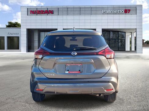 Used 2023 Nissan Kicks S FWD image 5