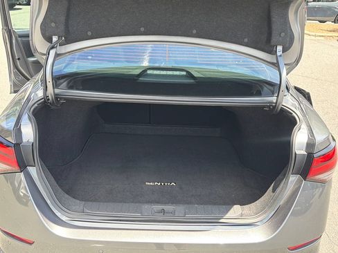 Used 2024 Nissan Sentra SV FWD image 23