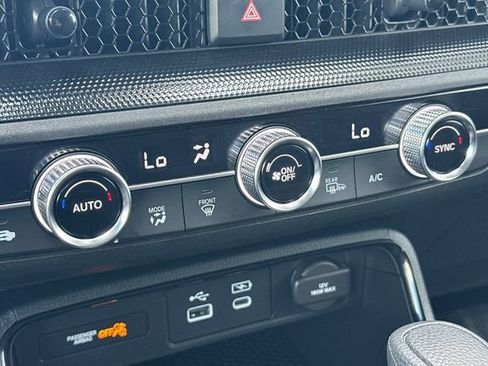 Certified 2025 Honda CR-V EX image 19