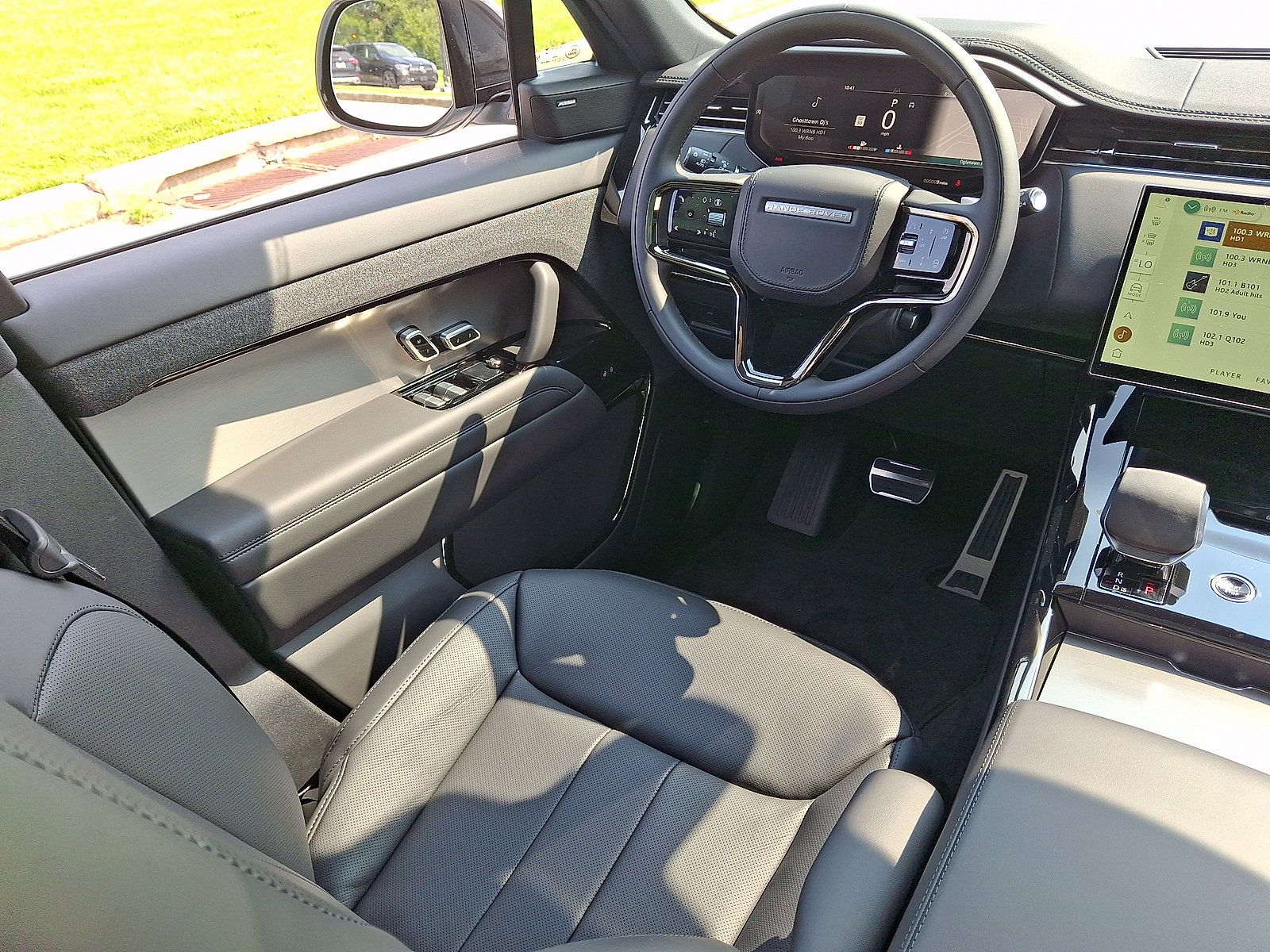 New 2026 Land Rover Range Rover Sport Dynamic SE AWD/4WD image 8