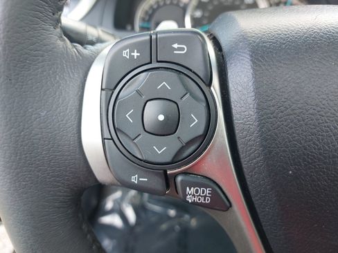 Used 2012 Toyota Camry SE FWD image 16