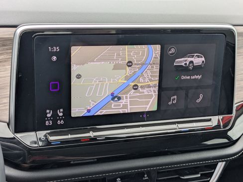 Used 2024 Volkswagen Atlas SEL Premium R-Line AWD/4WD image 24