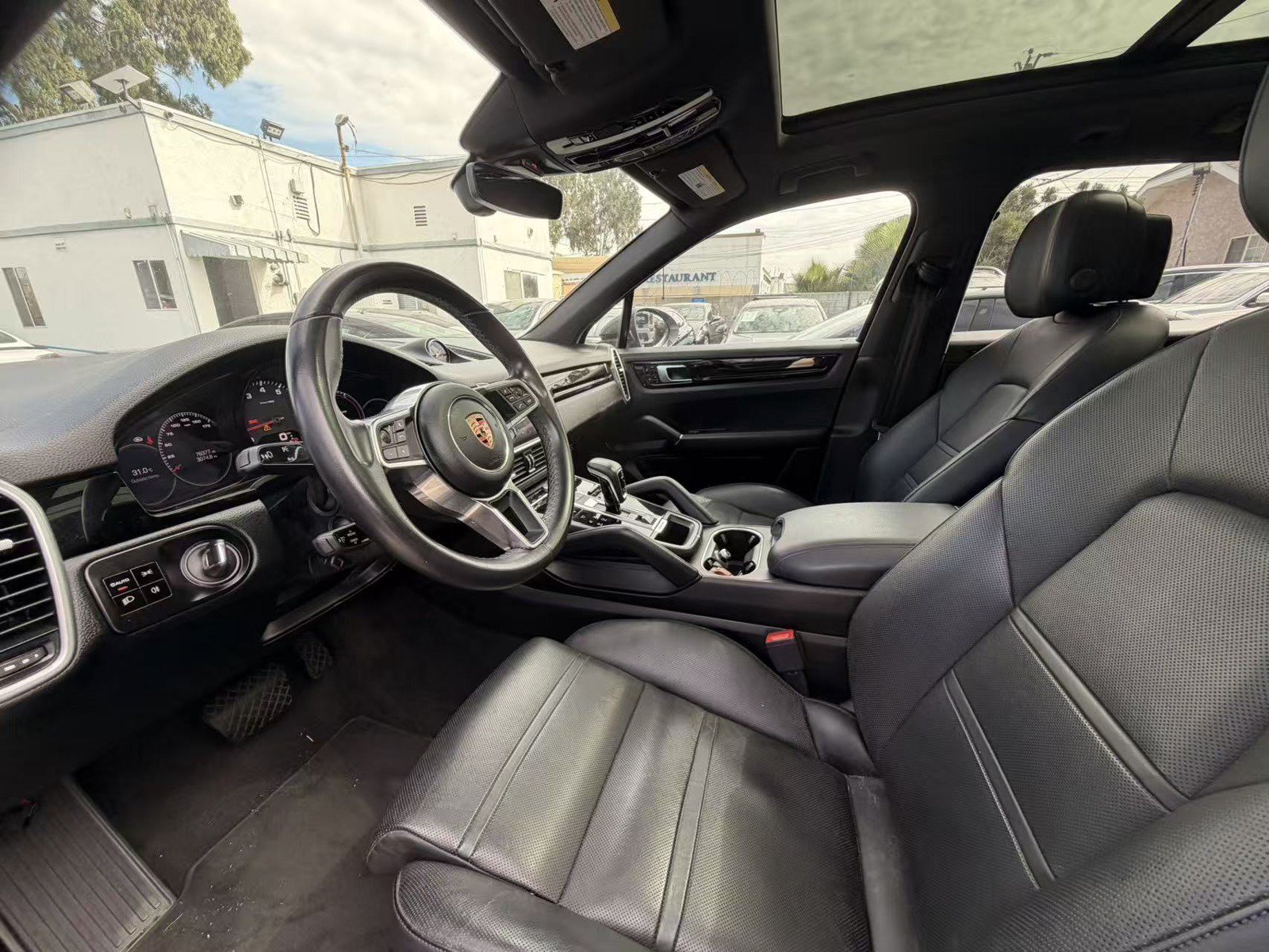 Used 2019 Porsche Cayenne AWD/4WD image 7