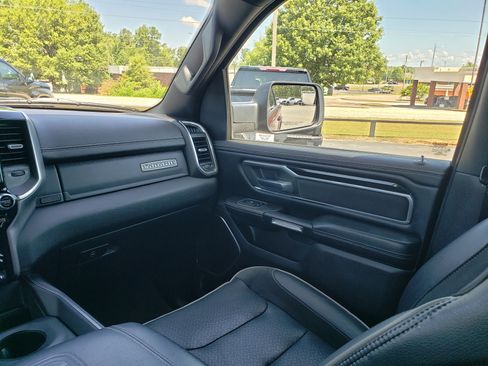Used 2021 RAM 1500 Laramie w/ Sport Appearance Package AWD/4WD image 31
