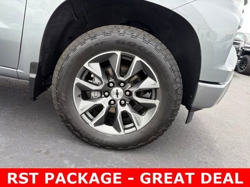 Used 2024 Chevrolet Silverado 1500 RST AWD/4WD image 8