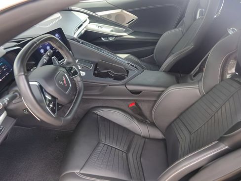 Used 2023 Chevrolet Corvette Stingray Preferred Cpe w/ Z51 Performance Package RWD image 9