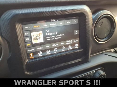 Used 2020 Jeep Wrangler Sport image 19