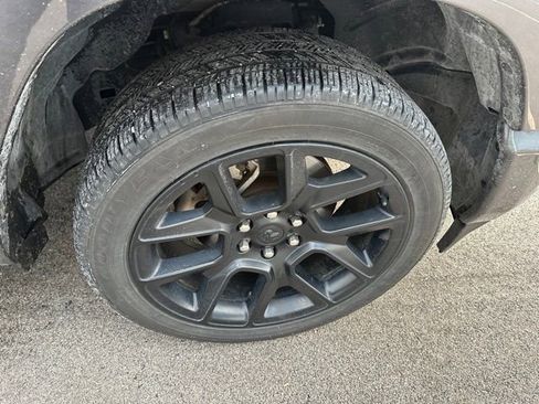 Used 2021 RAM 1500 Laramie image 7