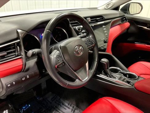 Used 2019 Toyota Camry XSE image 14