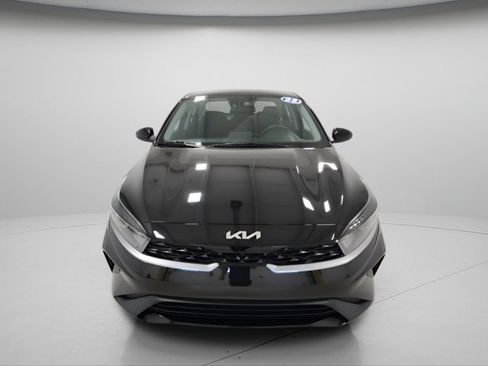 Used 2023 Kia Forte LXS FWD image 6