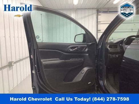 Used 2017 GMC Acadia SLT image 14