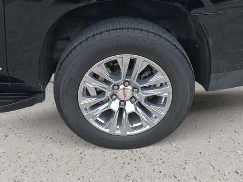 Used 2024 GMC Yukon XL Denali AWD/4WD image 34
