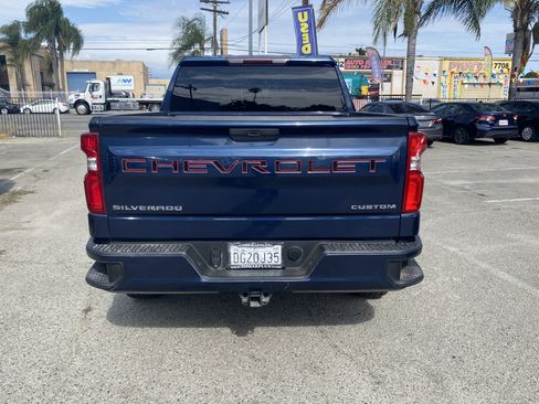 Used 2022 Chevrolet Silverado 1500 Custom RWD image 9