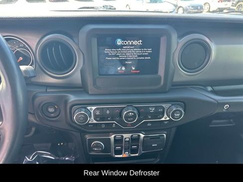 Used 2022 Jeep Wrangler Unlimited Sport AWD/4WD image 13