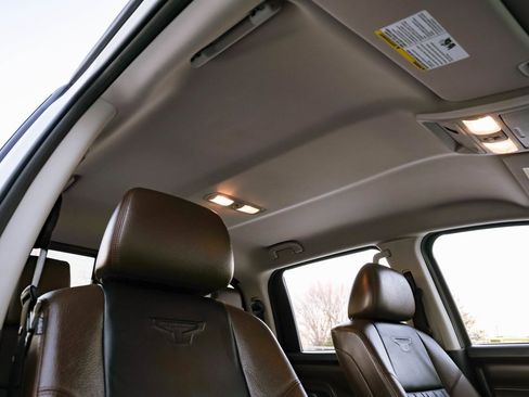 Used 2019 Nissan Titan Platinum Reserve w/ Platinum Utility Package image 25