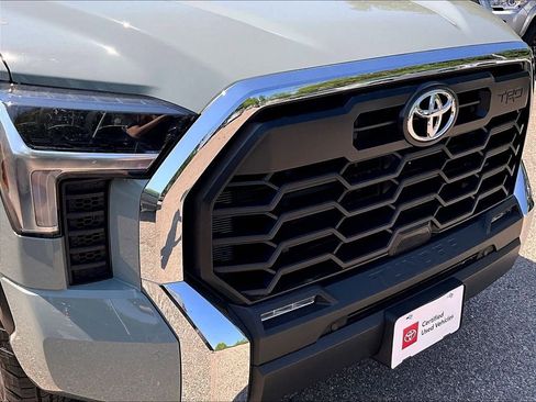 Certified 2026 Toyota Tundra SR5 w/ TRD Off-Road Package AWD/4WD image 32