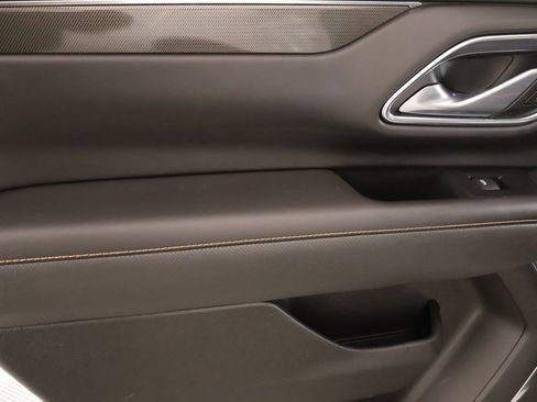 Used 2021 GMC Yukon AT4 w/ Technology Package image 17